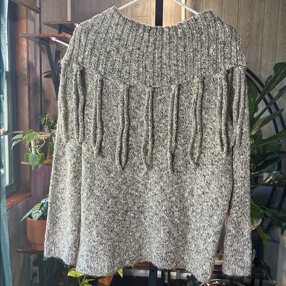 New Chico’s Sweater - Picture 4 of 5